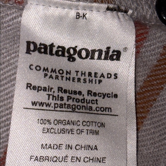 Patagonia Cream Tan Button Down Shirt - Picture 6 of 8